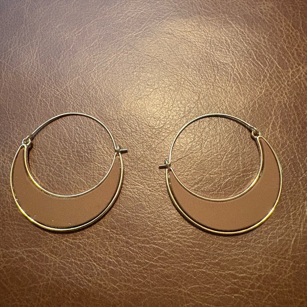 Elegant Gold and Brown Hoop Earrings